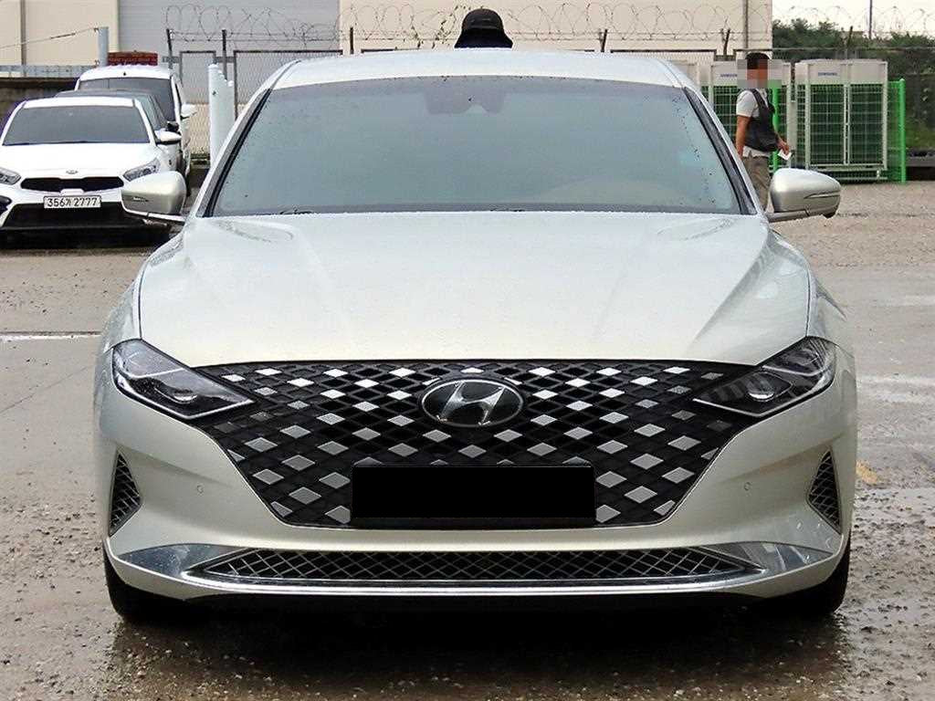 Hyundai Grandeur — photo 02