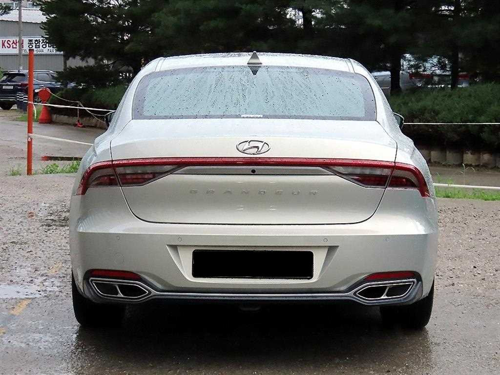 Hyundai Grandeur — photo 05