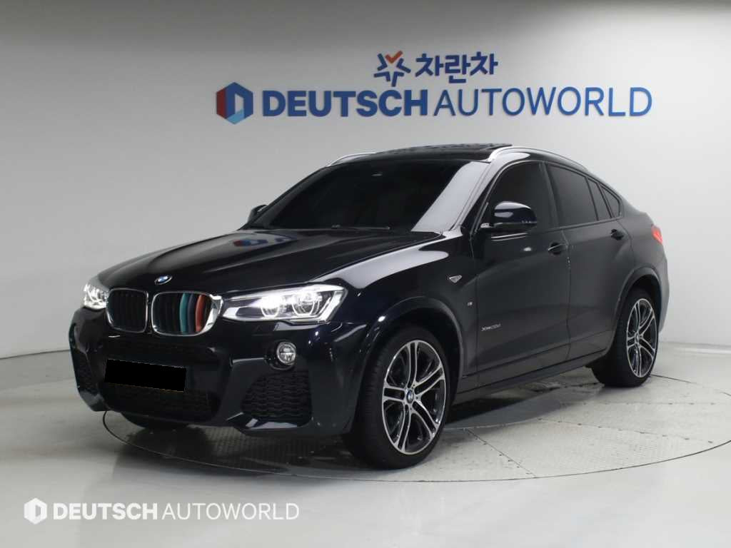 BMW X4 — photo 01