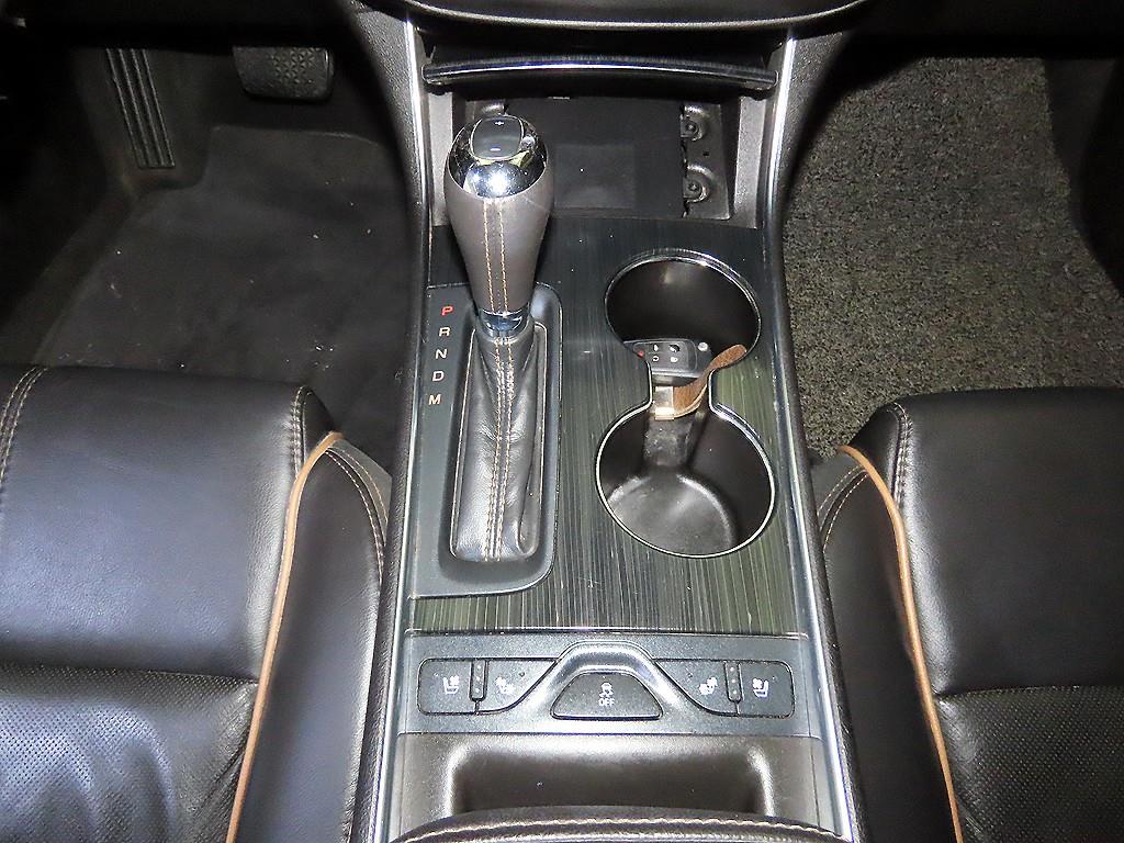 CHEVROLET Impala — photo 12