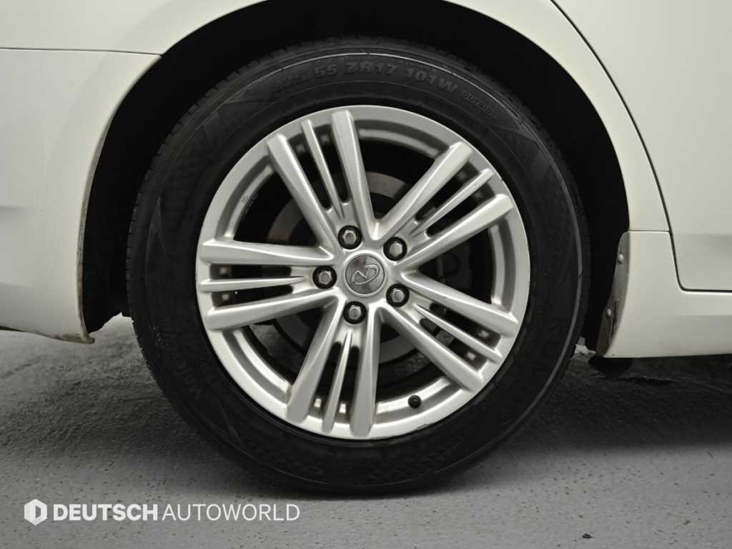 Infiniti G — photo 05