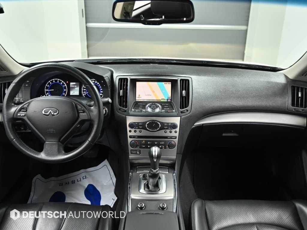 Infiniti G — photo 07