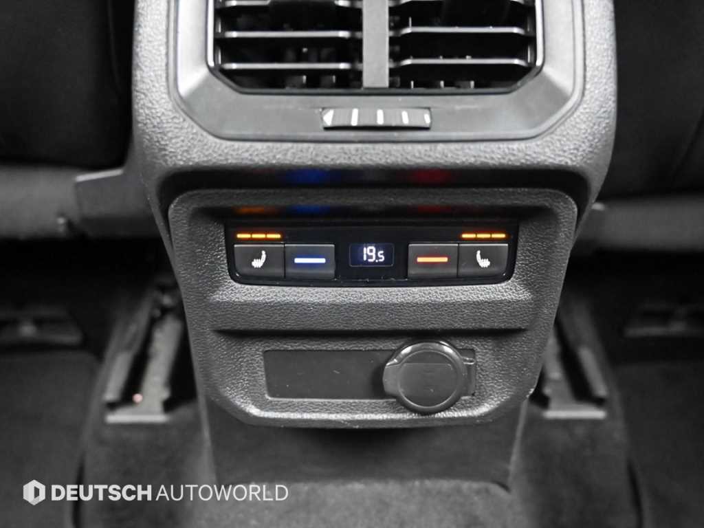 Volkswagen Tiguan — photo 16
