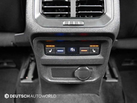 Volkswagen Tiguan — photo 16