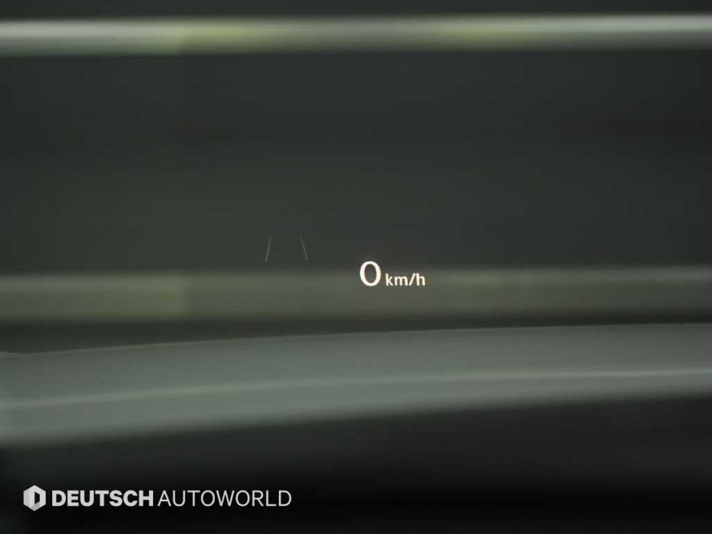 Volkswagen Tiguan — photo 17