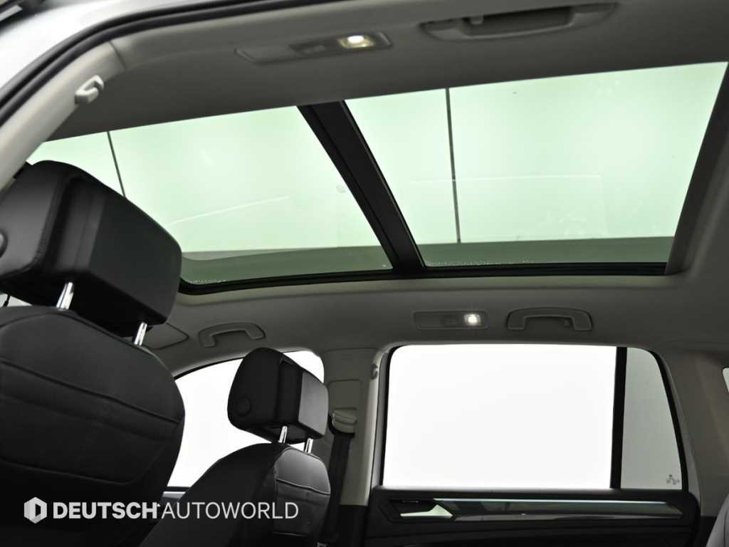 Volkswagen Tiguan — photo 18