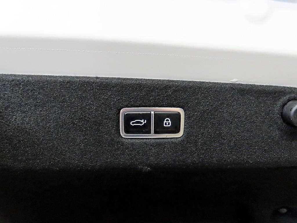 Hyundai Ioniq6 — photo 16
