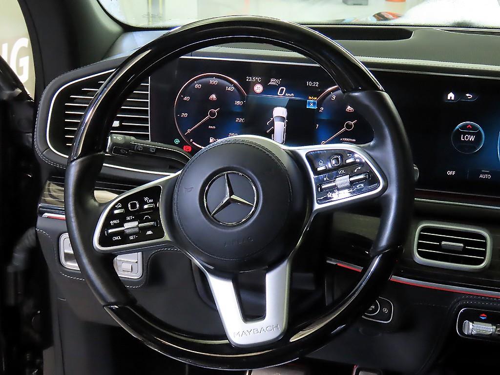 Mercedes-Benz GLS-Class — photo 08