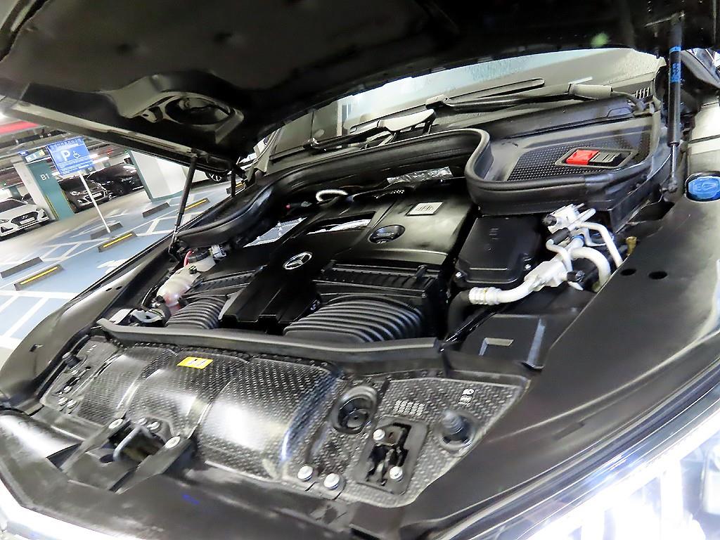 Mercedes-Benz GLS-Class — photo 19