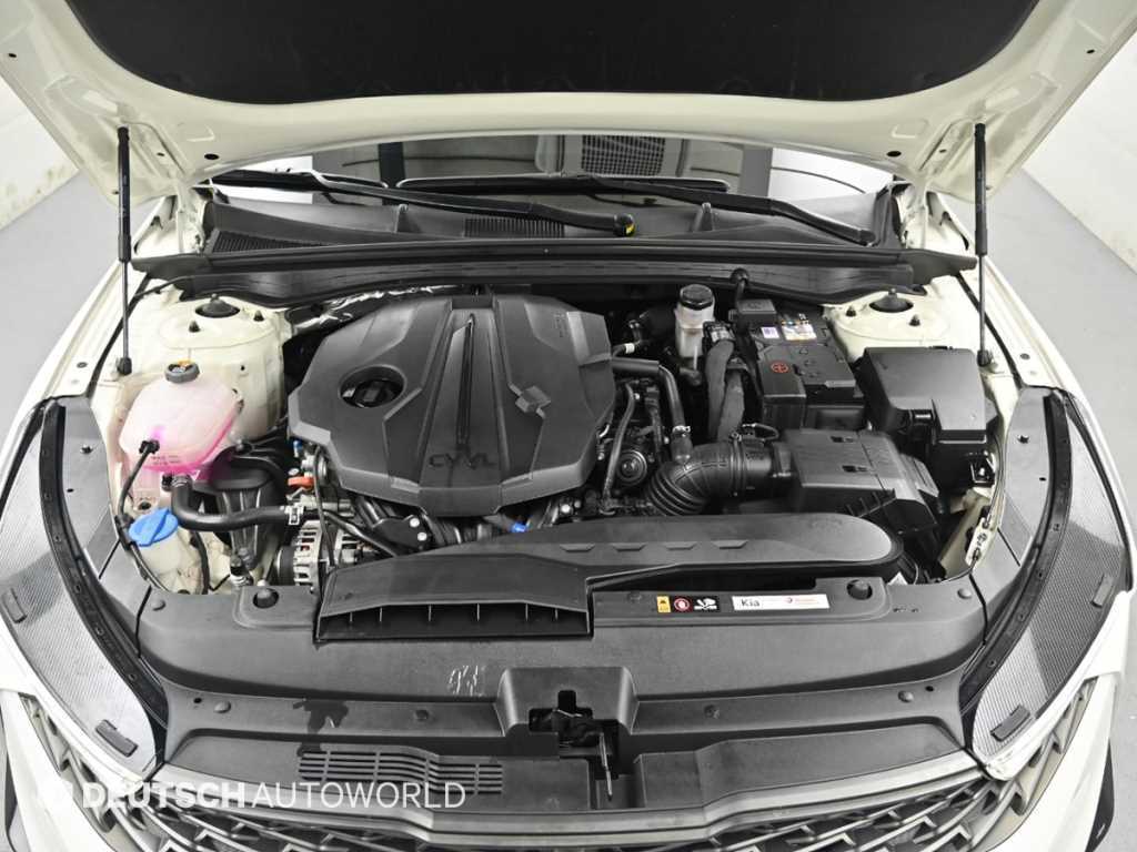 Kia K5 — photo 06