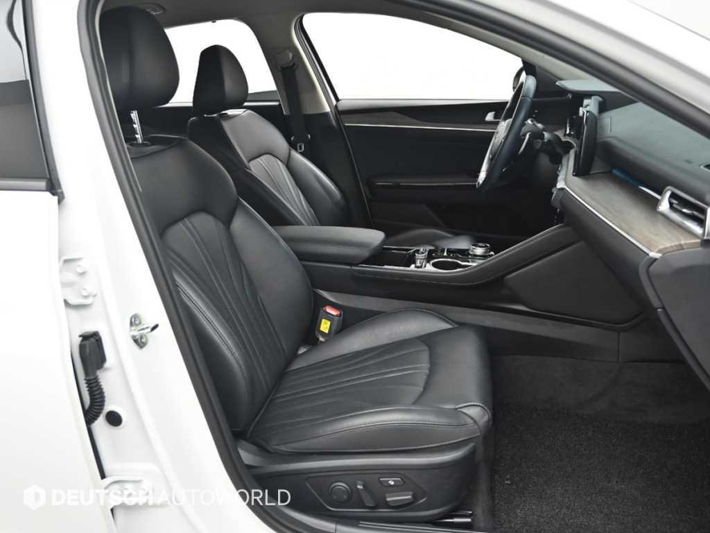 Kia K5 — photo 10
