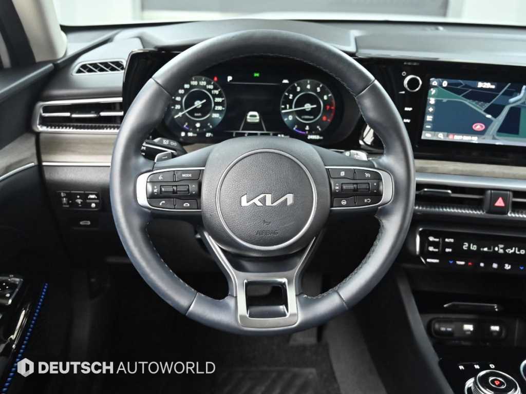 Kia K5 — photo 13