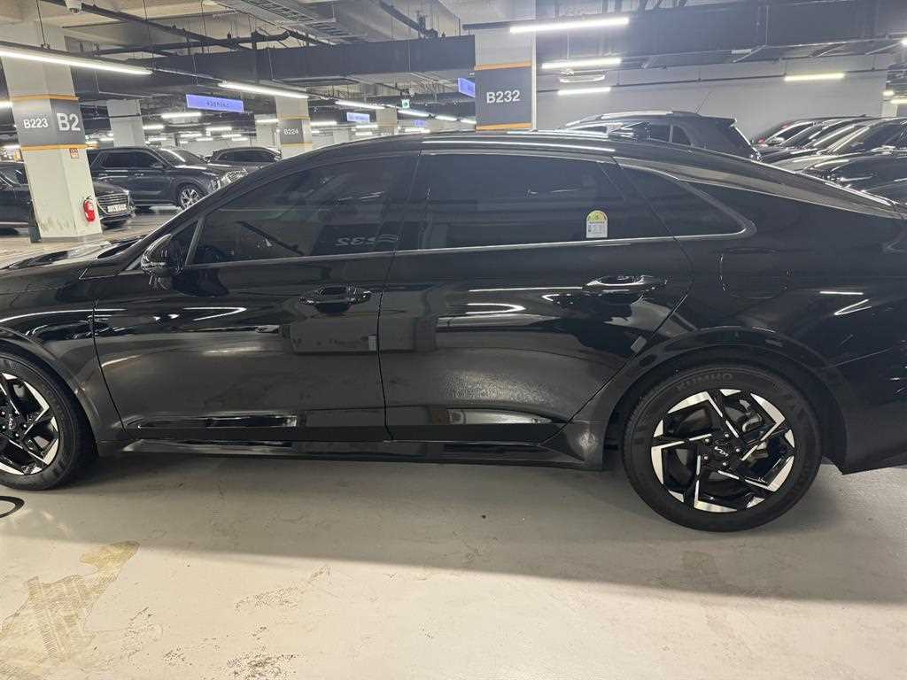 Kia K5 — photo 04