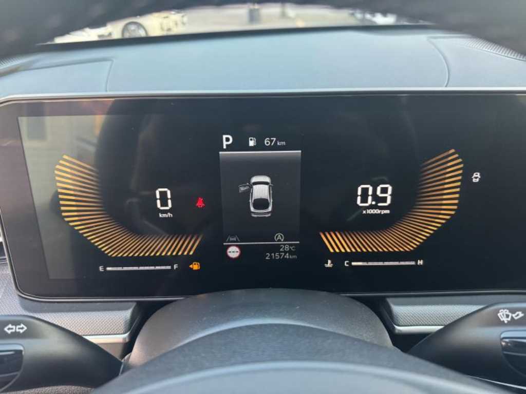 Kia K5 — photo 08
