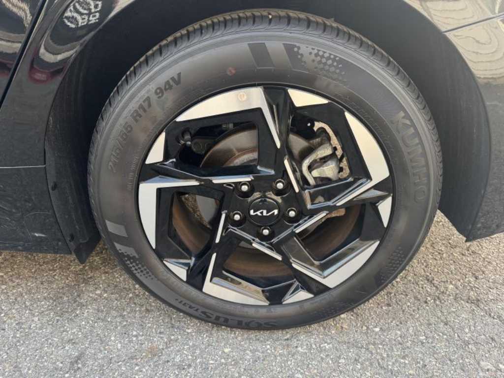 Kia K5 — photo 13