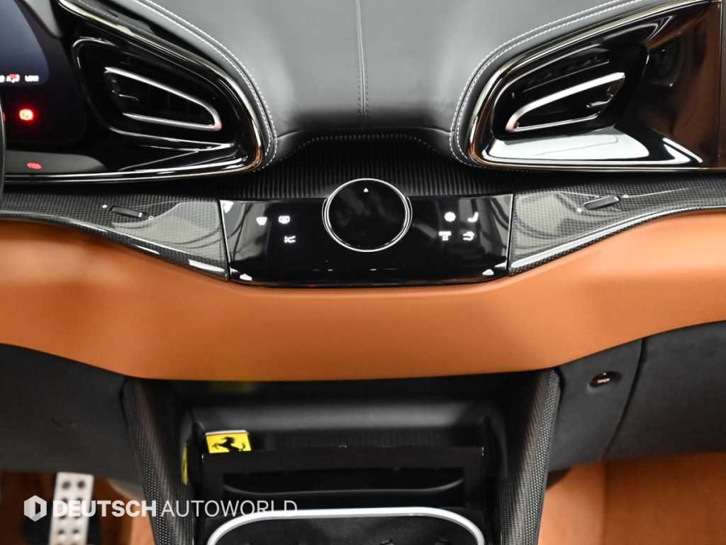 Ferrari Purosangue — photo 14