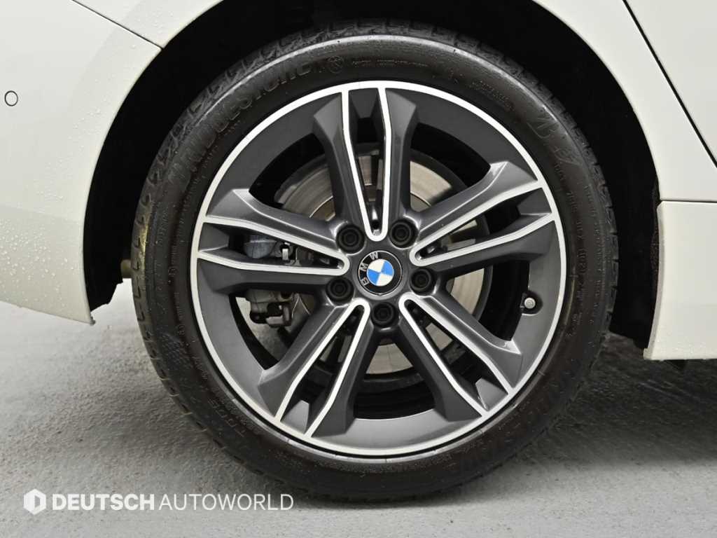 BMW 1-Series — photo 05