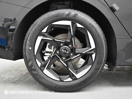 Kia K5 — photo 05