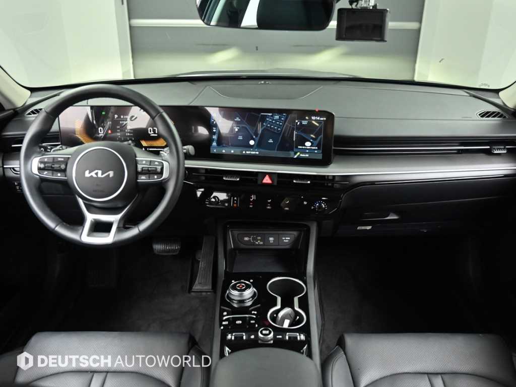 Kia K5 — photo 07