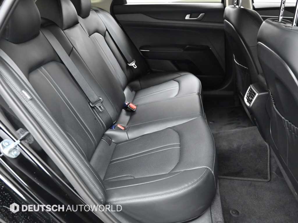 Kia K5 — photo 12