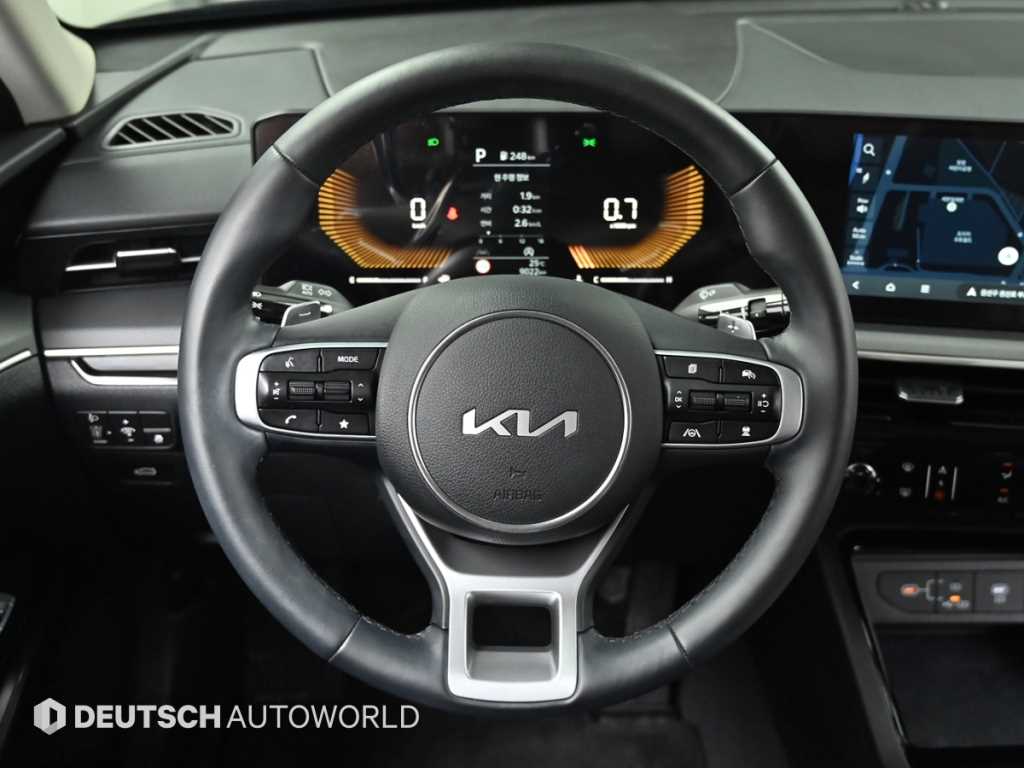 Kia K5 — photo 13