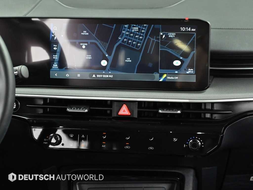 Kia K5 — photo 14