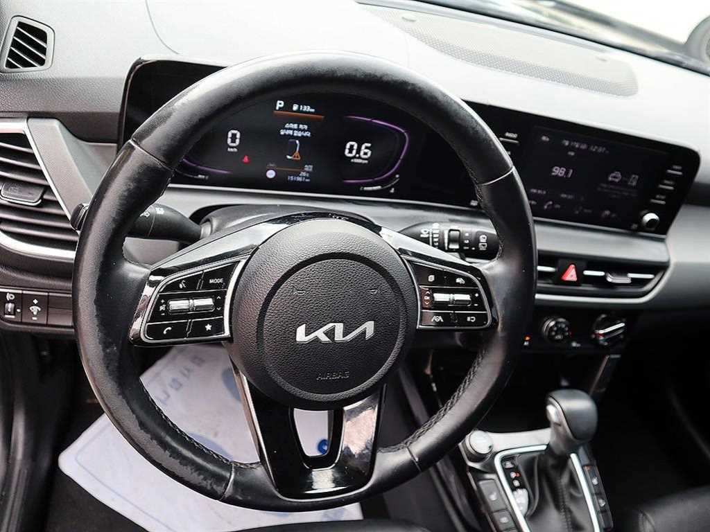 Kia Seltos — photo 08