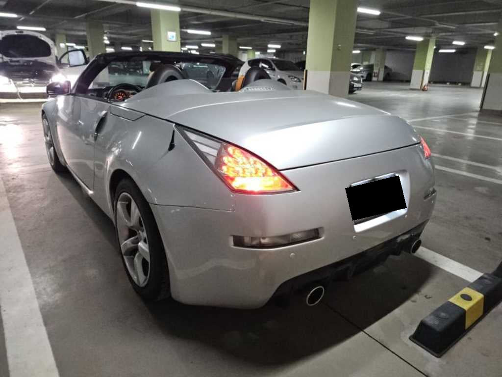 Nissan 350Z — photo 02
