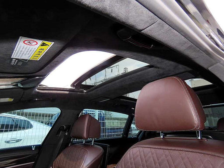 BMW 7-Series — photo 17