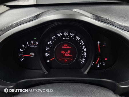 Kia Sportage — photo 08