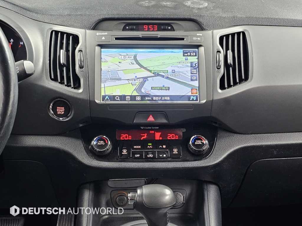Kia Sportage — photo 14