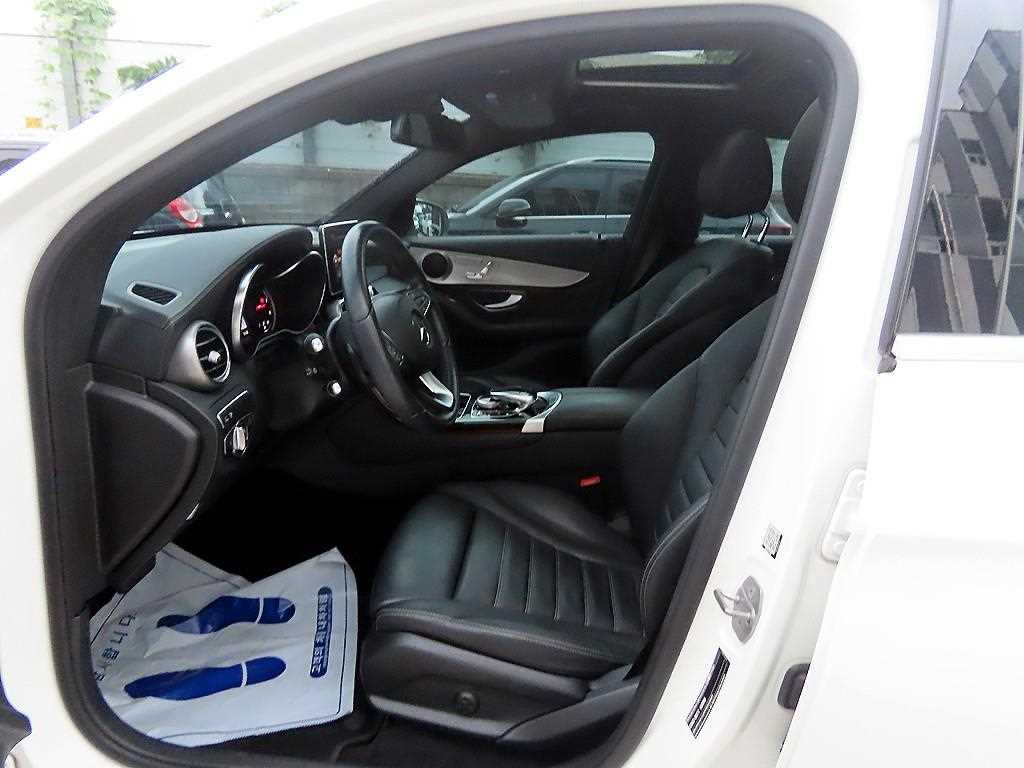 Mercedes-Benz GLC-Class — photo 05
