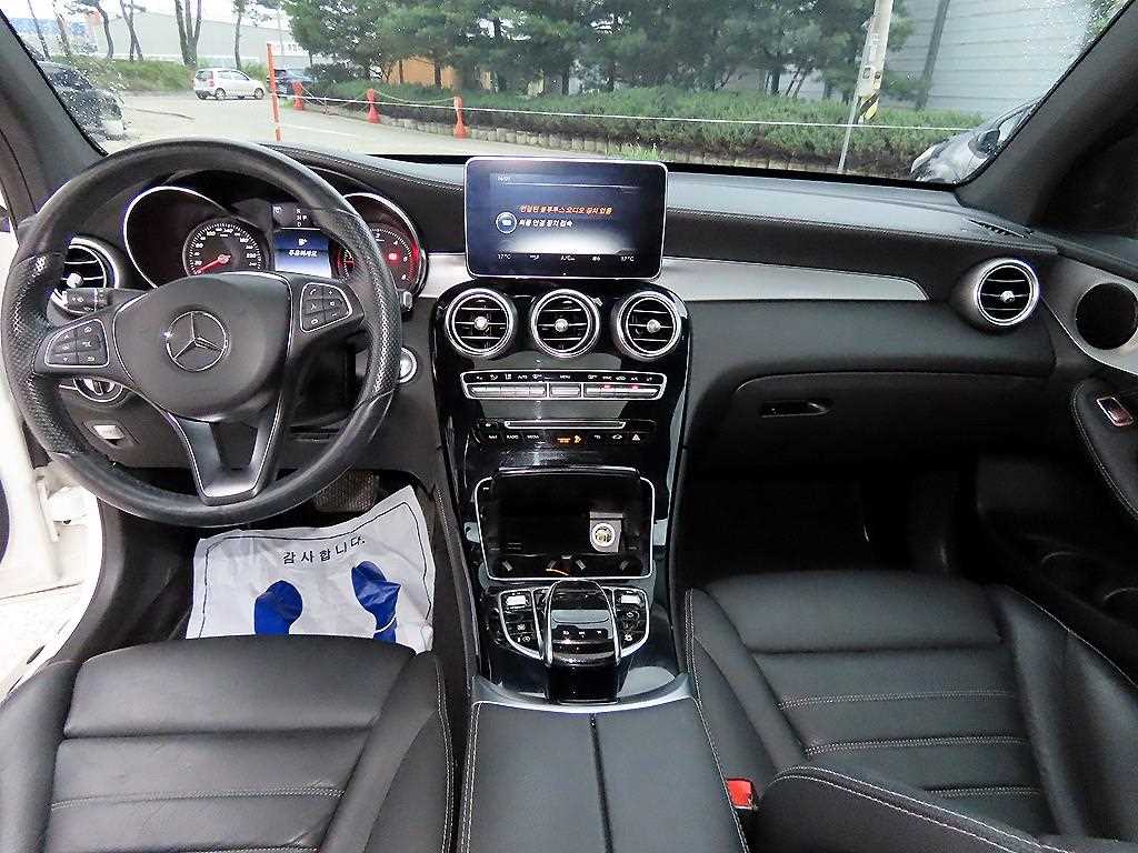 Mercedes-Benz GLC-Class — photo 07