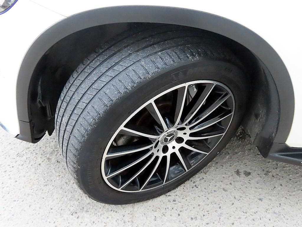 Mercedes-Benz GLC-Class — photo 20