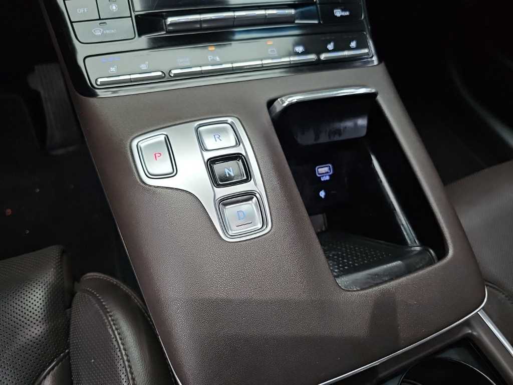 Hyundai Grandeur — photo 08