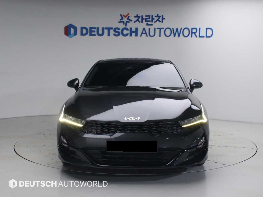 Kia K5 — photo 03