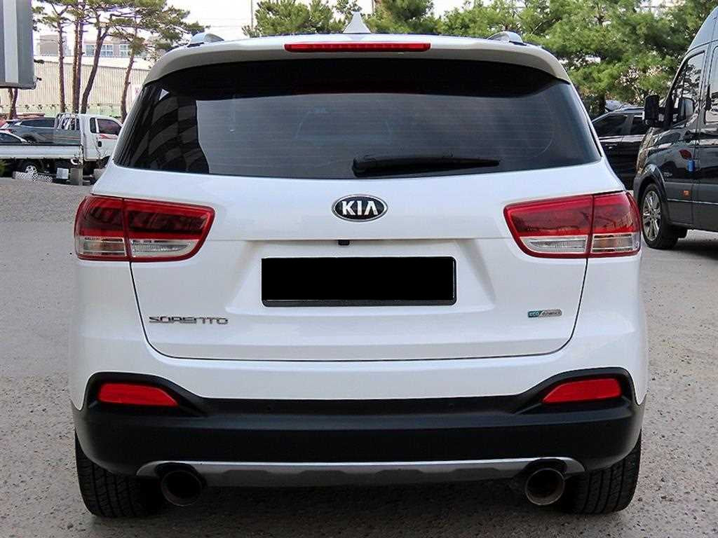 Kia Sorento — photo 04