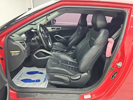 Hyundai Veloster — photo 11
