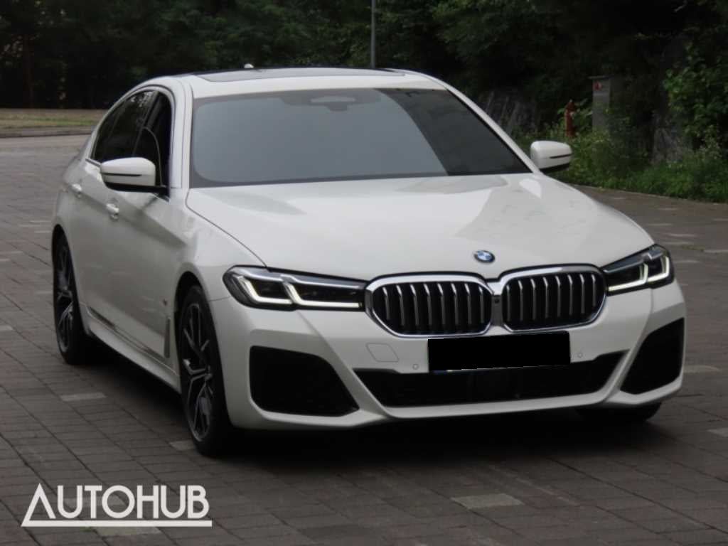 BMW 5-Series — photo 02