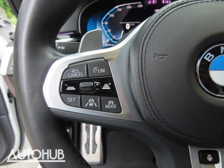 BMW 5-Series — photo 12