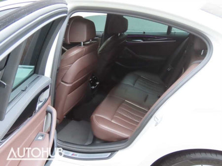 BMW 5-Series — photo 15