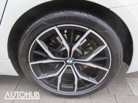 BMW 5-Series — photo 18