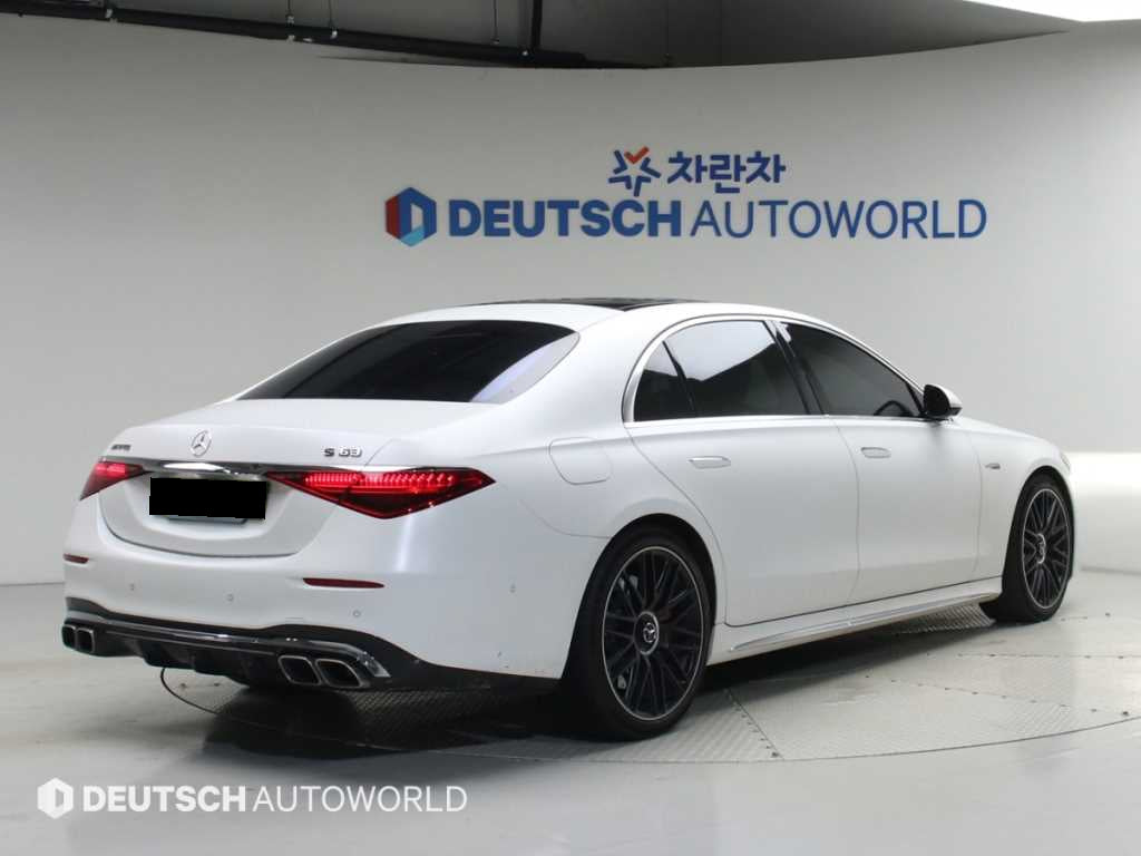 Mercedes-Benz S-Class — photo 02