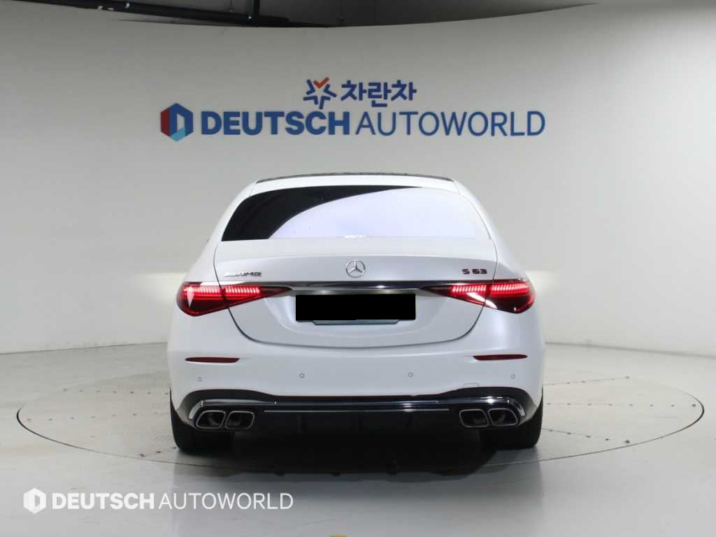 Mercedes-Benz S-Class — photo 04