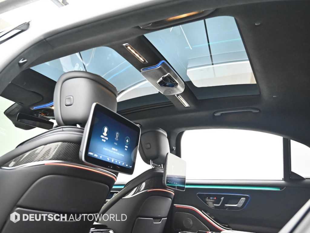 Mercedes-Benz S-Class — photo 18