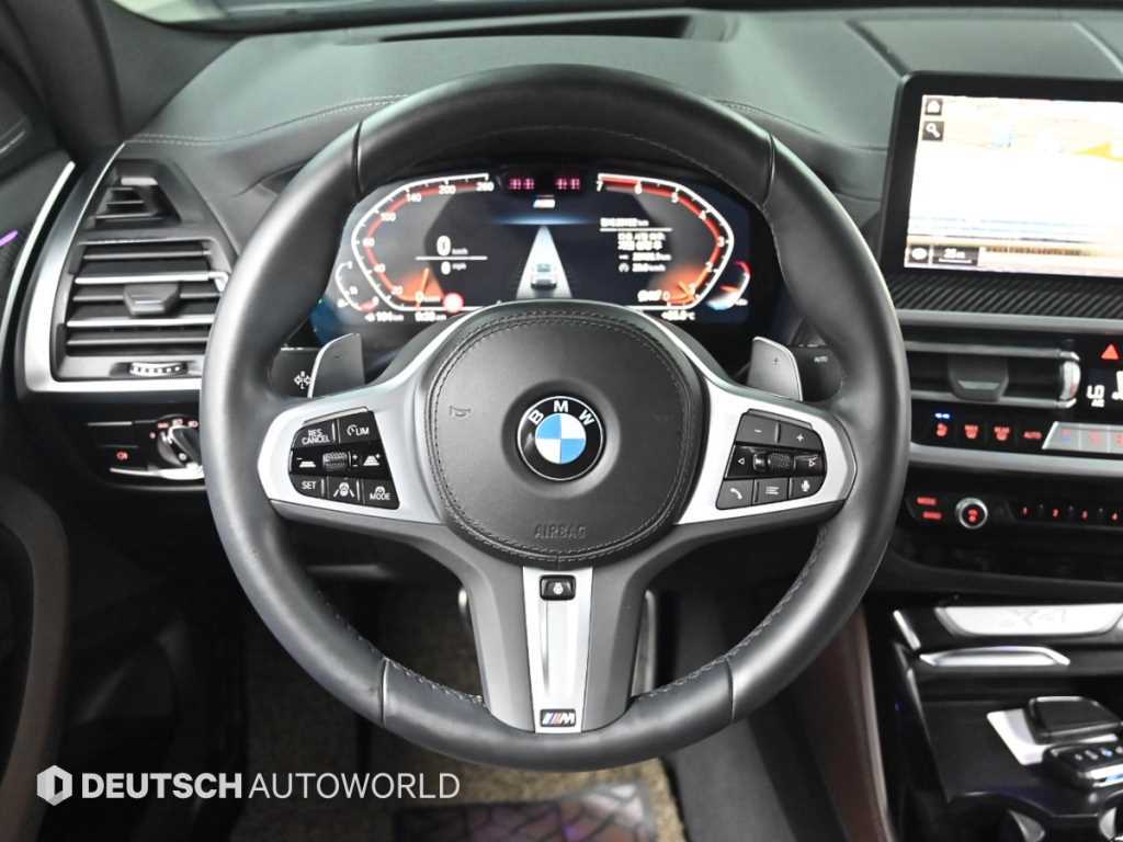 BMW X4 — photo 13