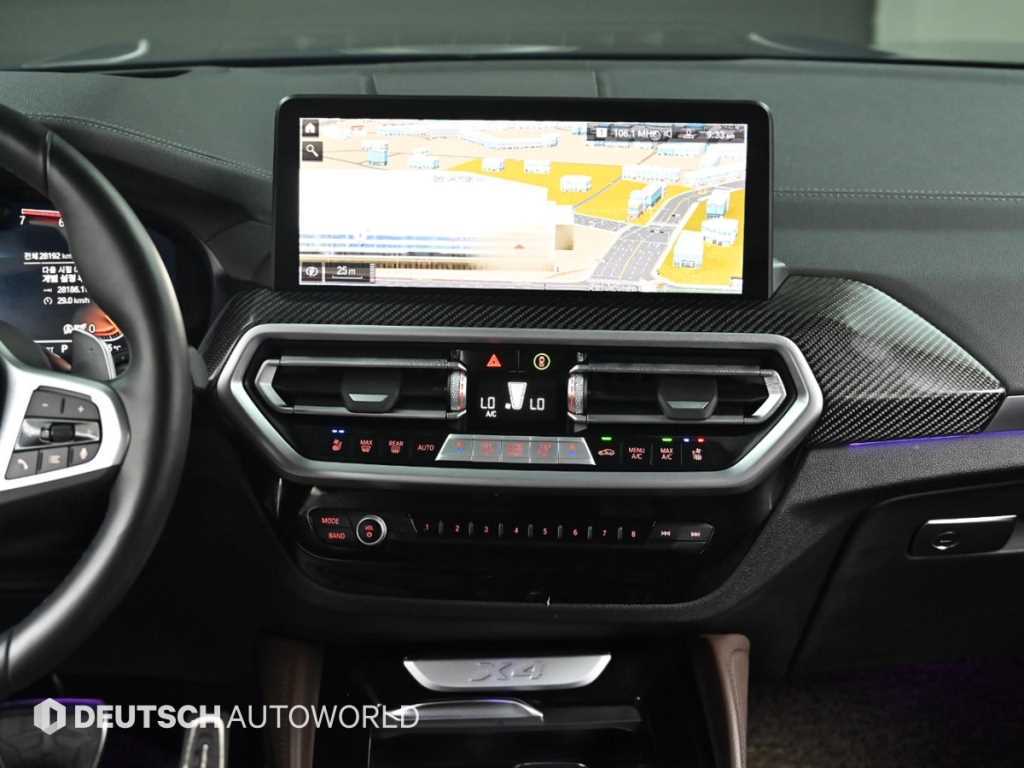 BMW X4 — photo 14