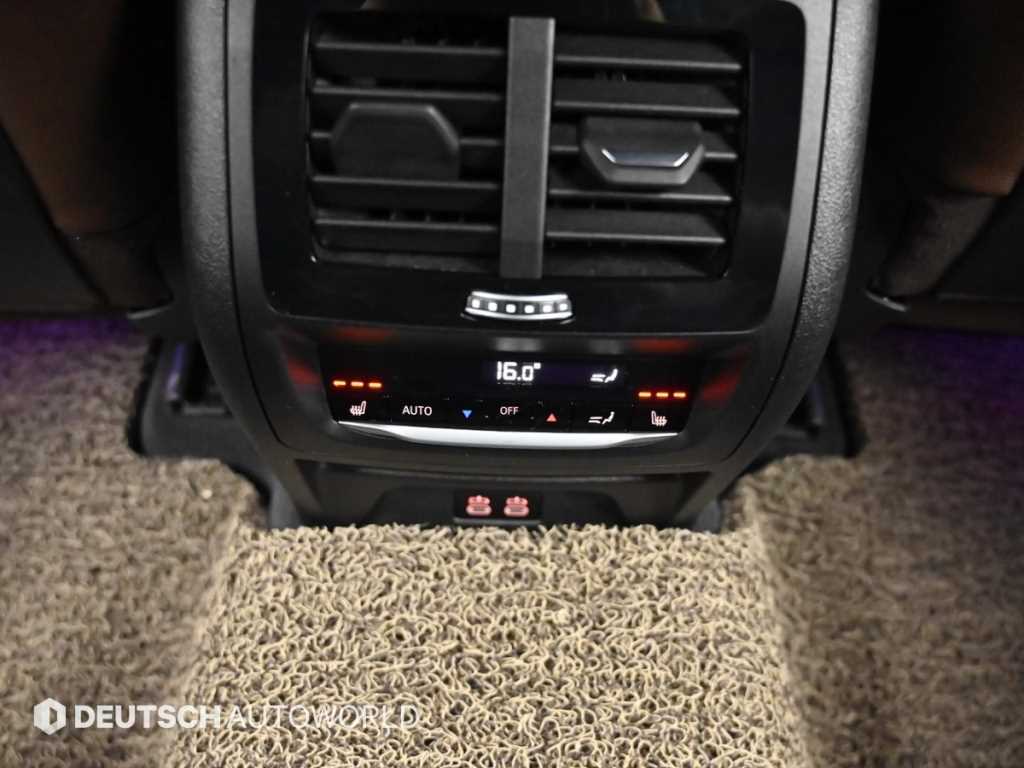 BMW X4 — photo 16