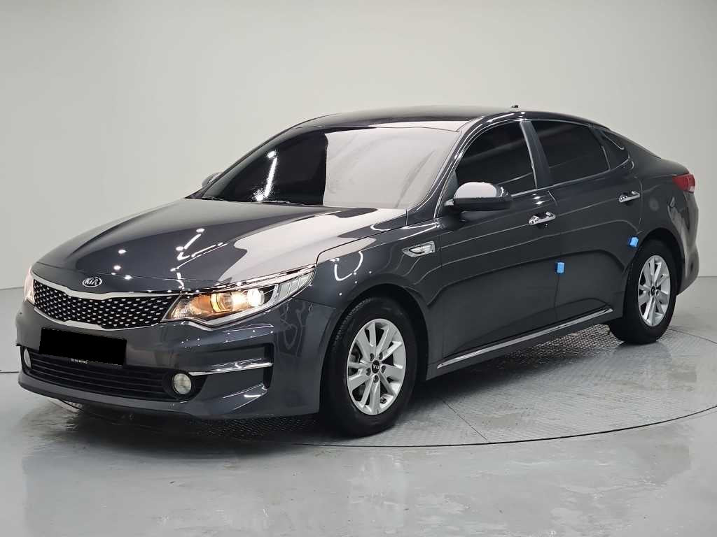 Kia K5 — photo 01