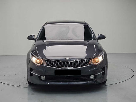Kia K5 — photo 02